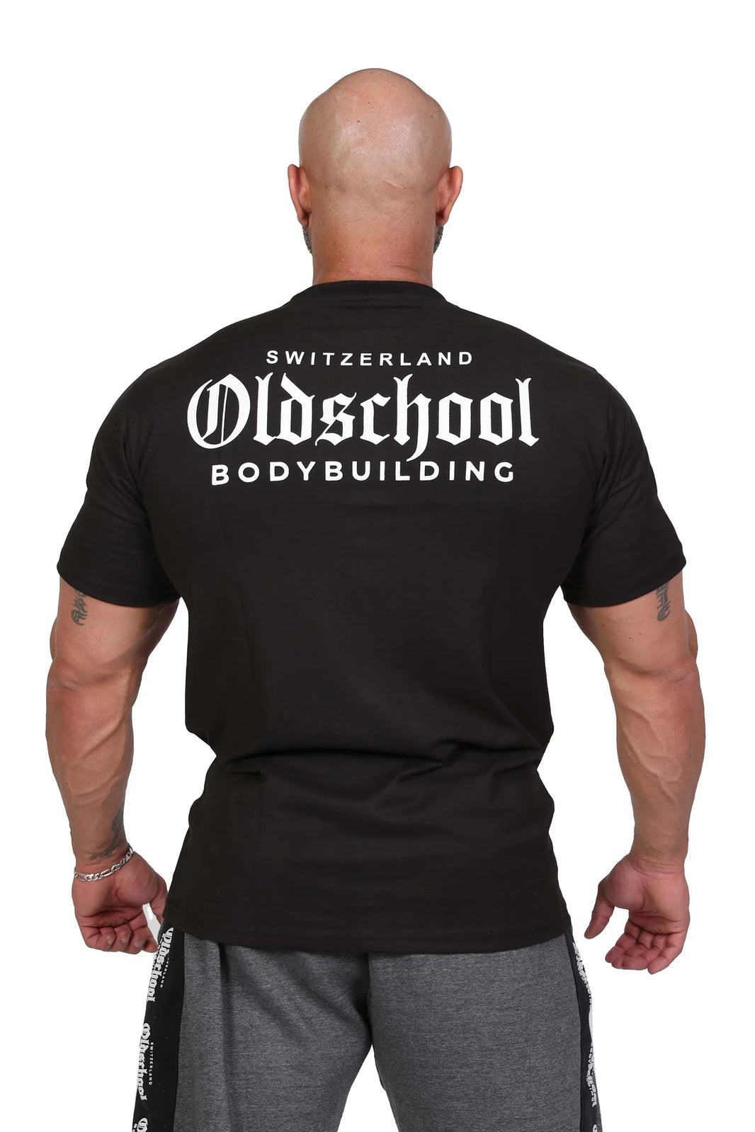 Oldschool Bodybuilding Switzerland Chinon Fitted Tee - Schwarz/Weiss