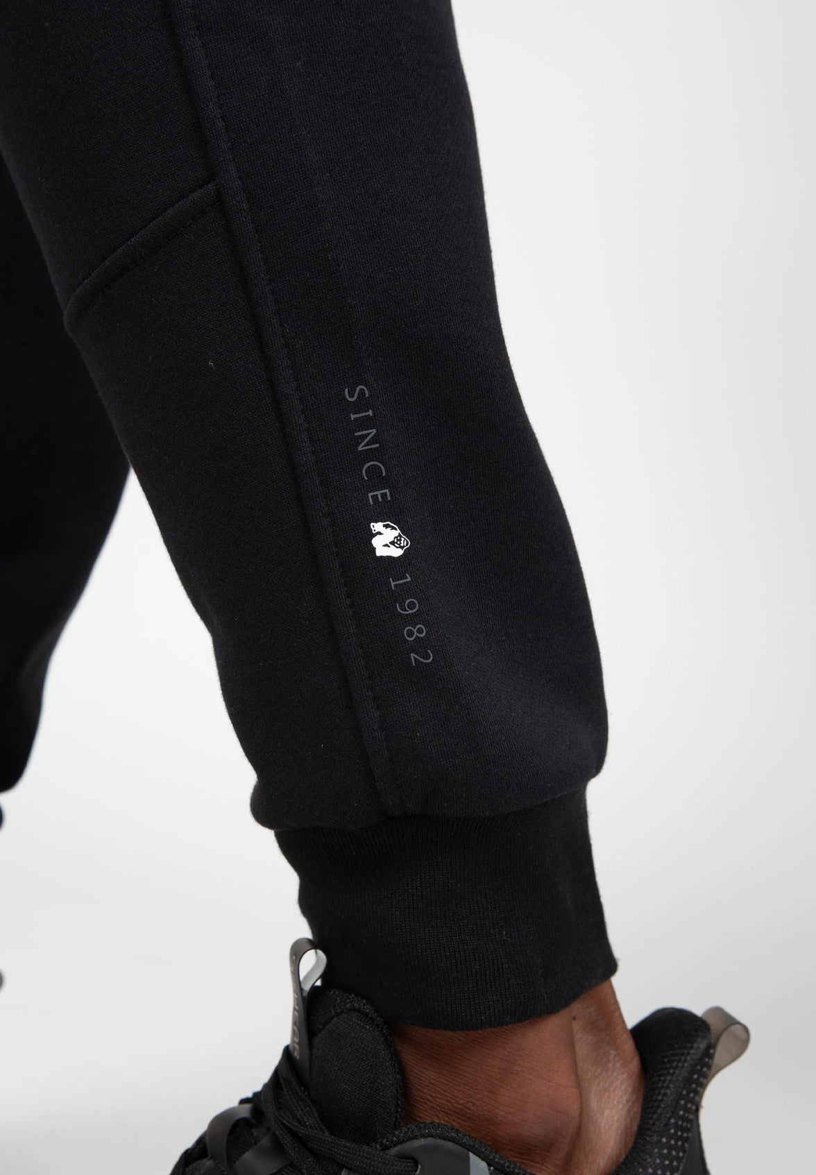 Gorilla Wear Hudson Cargo Sweatpants - Schwarz