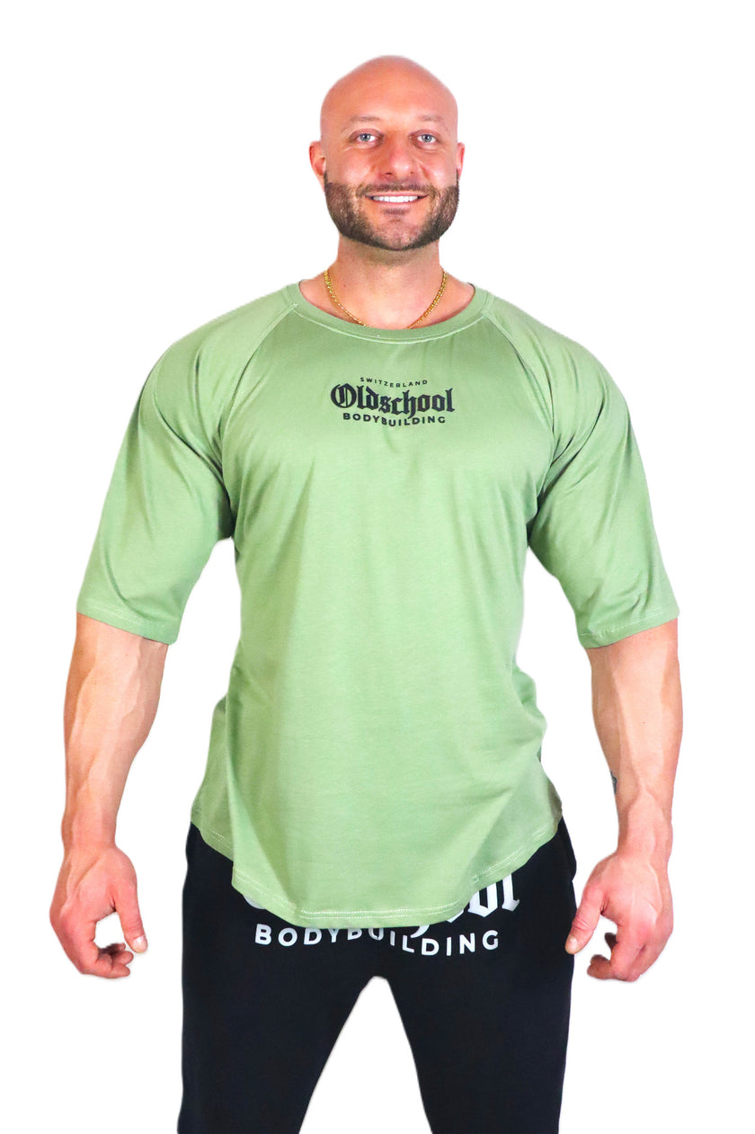 Oldschool Bodybuilding Switzerland Not for P***y Boys Oversized Shirt - Grün/Schwarz