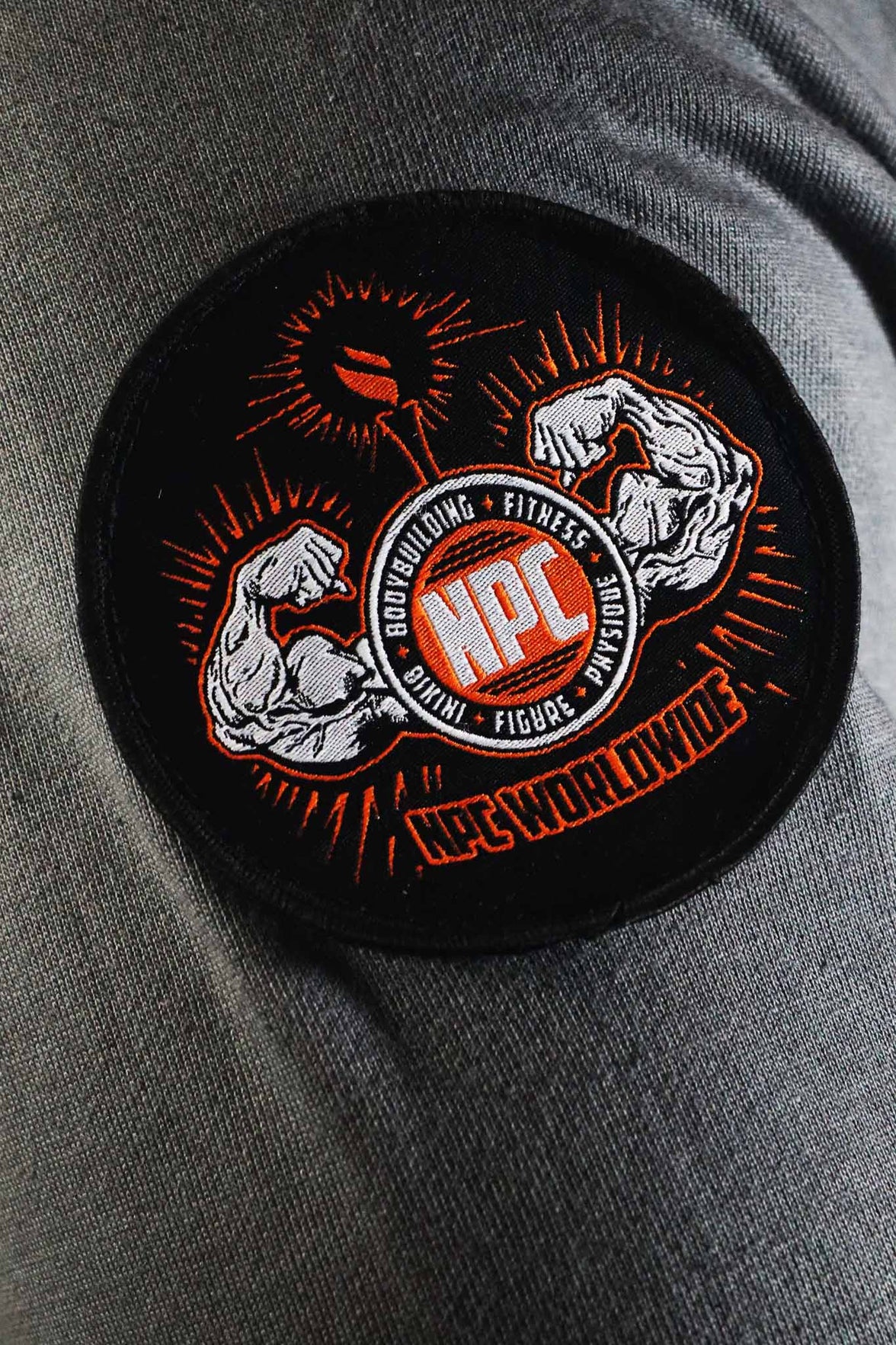 Oldschool Bodybuilding Switzerland Legacy Badges Zipped Hoodie - Grau/Orange