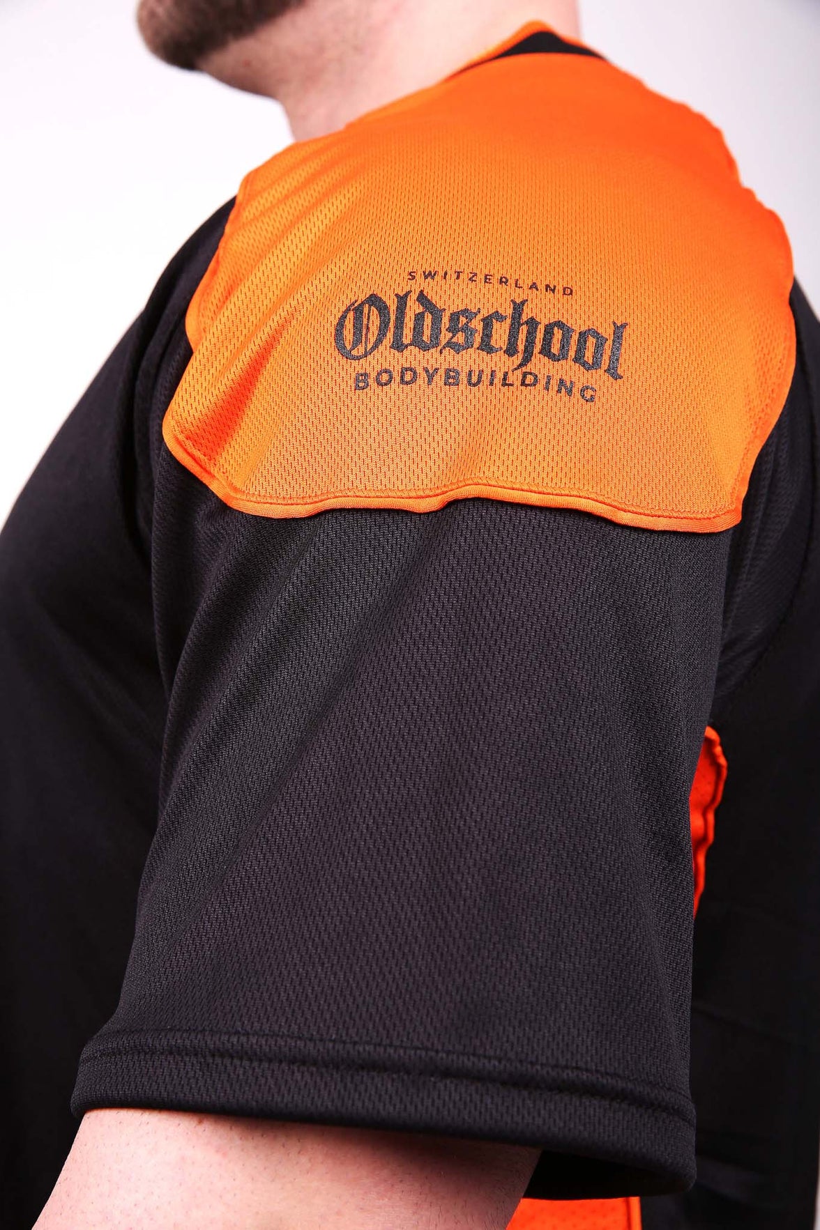 Oldschool Bodybuilding Switzerland 81 Football Shirt - Schwarz/Orange